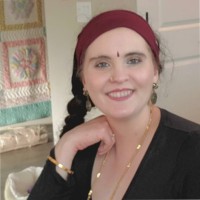Lindsey Poul Email