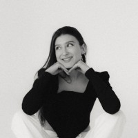 Paratype Employee Elena Brishten's profile photo