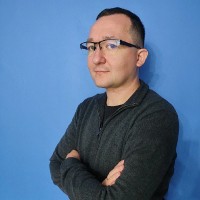 Kamil Sołtys Email