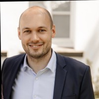 Timo Becker Email