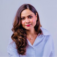 Maryum Zaidi Email