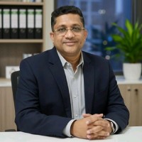 Email e telefono di Dheeraj Shetty