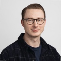 Martin Odén Email