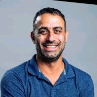 Uri Einav Email
