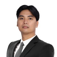 Assistantly Employee Adrian Paras's profile photo
