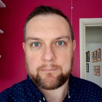 This is ONE Employee Simon Turner's profile photo