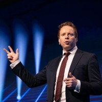 Damien Davis Email