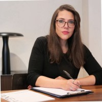 Alexandrine Alves Email