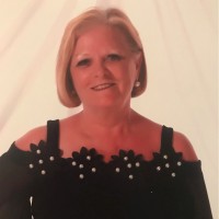 M Employee Debbie Pender's profile photo