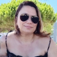 Fernanda Petry Email