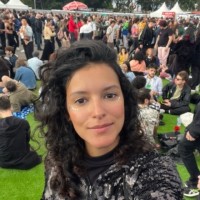 Isabella Lessa Email