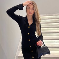 Amazon Employee Avery Robinson's profile photo