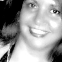 Free-Lancer Employee Denise Lessa's profile photo