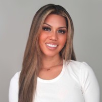 Issy Bustos Email & Phone Number