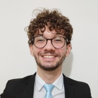 Lucas Toschi de Oliveira Email