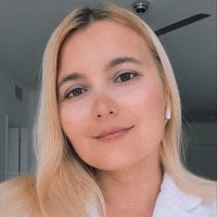 ONLINECONTRACT Employee Albina Masgutova's profile photo