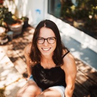 Léa Viaud Email