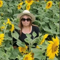 Wine Central Employee Sonya Kent's profile photo