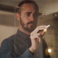 Riccardo Mengoni Email