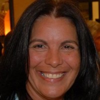 Alexandra Polyzos Email & Phone Number