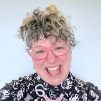 Oasis Arts Employee Anne Feinsod's profile photo