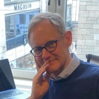 Marius Døcker Email