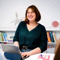 Tatjana Niederhametner Email