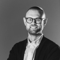 Oscar Jönsson Email