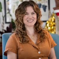 Leah Sarris Email & Phone Number