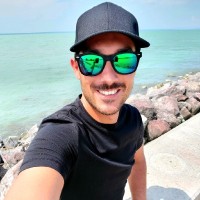Tamás László Email