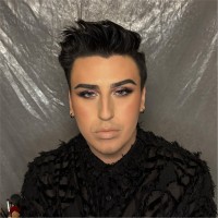 MAC Cosmetics Employee Alex Tomlin's profile photo