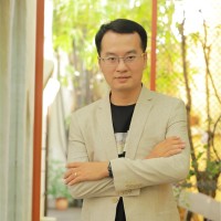 Quoc le Email & Phone Number