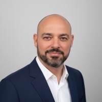Rubén Cueto Email
