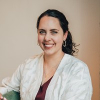 Caroline Fischer Email & Phone Number