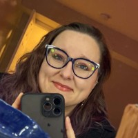 Kirsten Brown Email & Phone Number