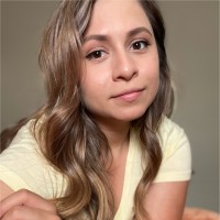 Yorelly Villagomez Email & Phone Number
