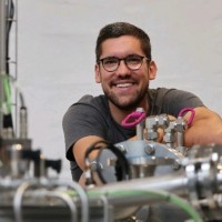Simon Hahn Email