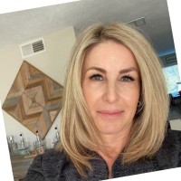 Hoag Orthopedic Institute Employee Heather Vittori's profile photo