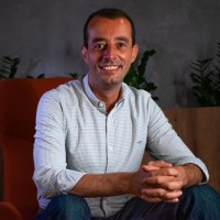 E-mail e número de telefone de Marcelo Habibe