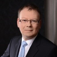 Marc Wüst Email