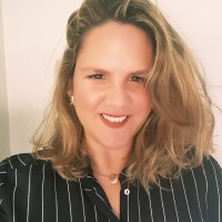 Ana Parias Vázquez Email
