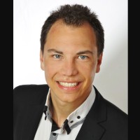 Dominik Diener Email