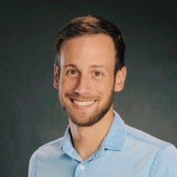 Email e telefono di Alec Momont