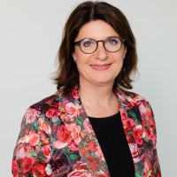 Nadia Malet Email