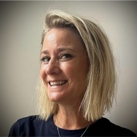 Iris van Haaster Email