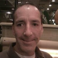 Email e telefono di Tony Roche