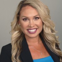 Edward Jones Employee Natalie Tran's profile photo