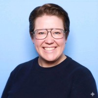Chloe Lee Email & Phone Number