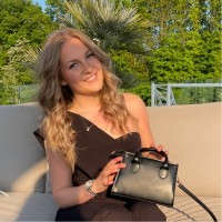 Elle Adams Email