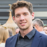 Erik Varga Email